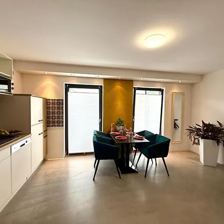 Apartment 1 *